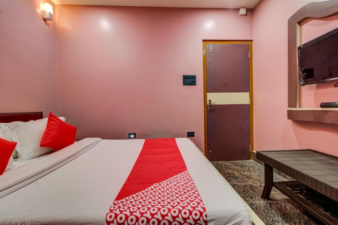 Oyo 16871 Anant Home Stay Shillong Dış mekan fotoğraf