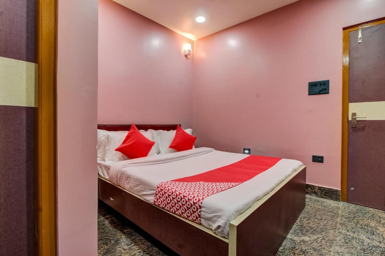 Oyo 16871 Anant Home Stay Shillong Dış mekan fotoğraf