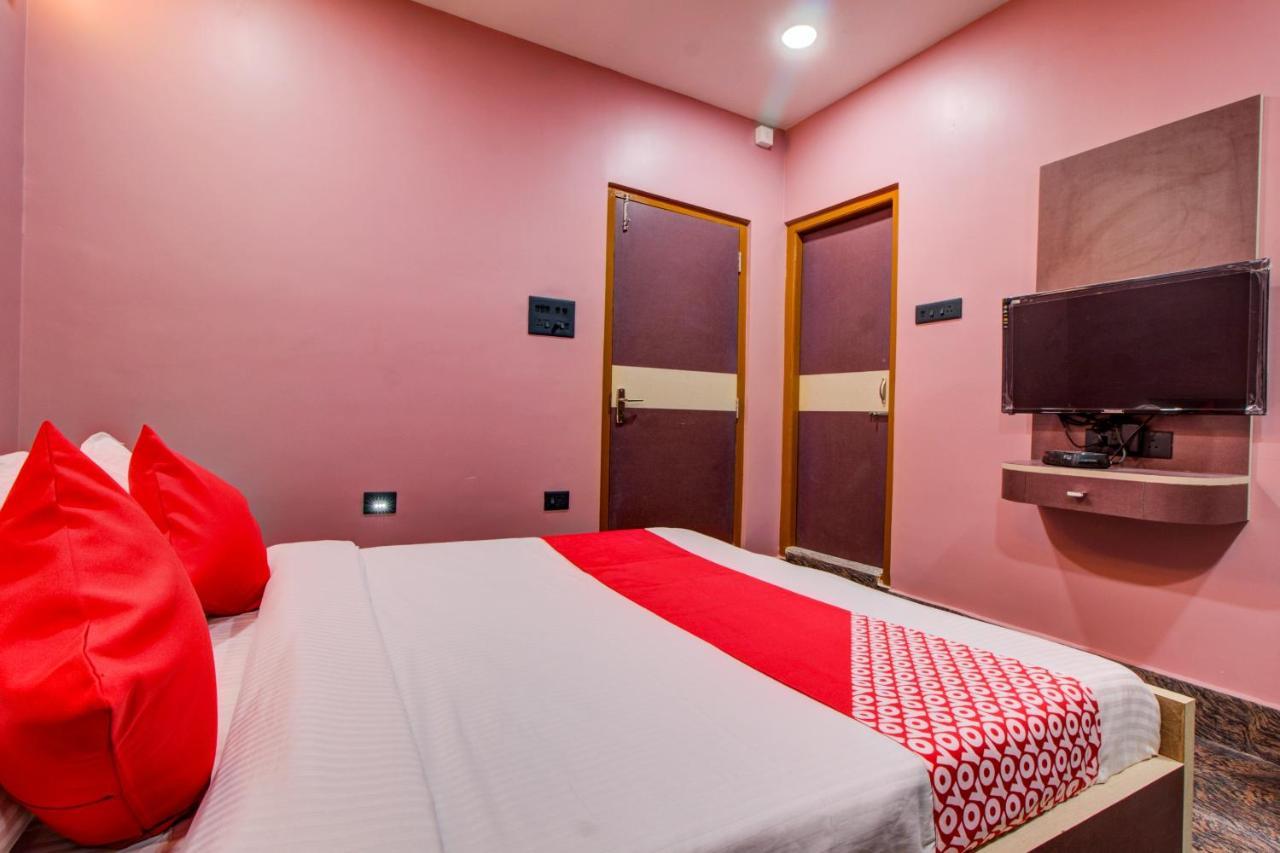 Oyo 16871 Anant Home Stay Shillong Dış mekan fotoğraf
