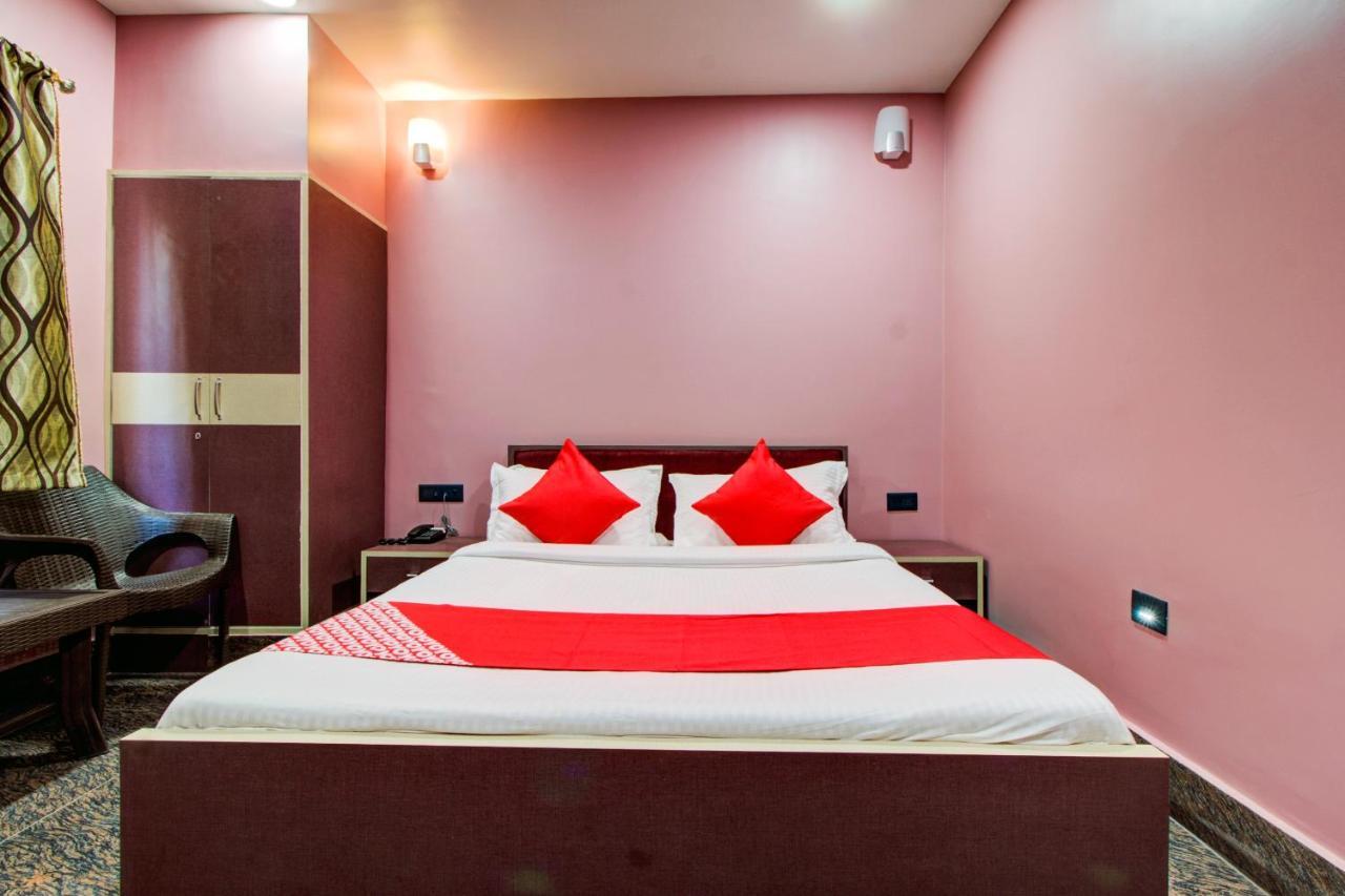 Oyo 16871 Anant Home Stay Shillong Dış mekan fotoğraf