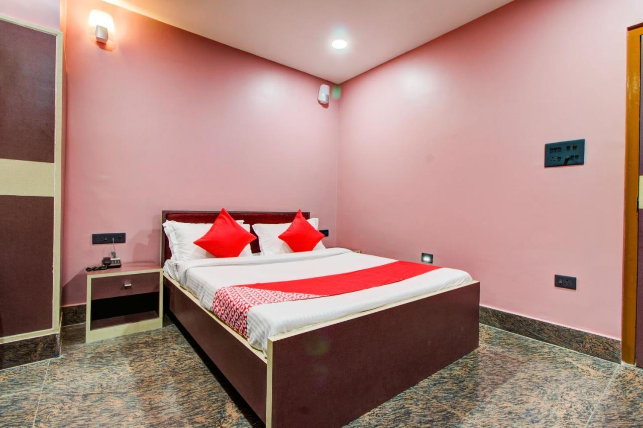 Oyo 16871 Anant Home Stay Shillong Dış mekan fotoğraf