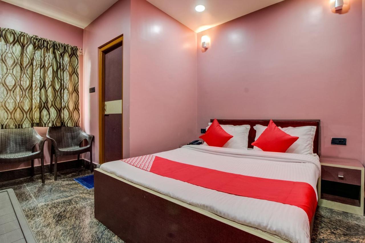 Oyo 16871 Anant Home Stay Shillong Dış mekan fotoğraf