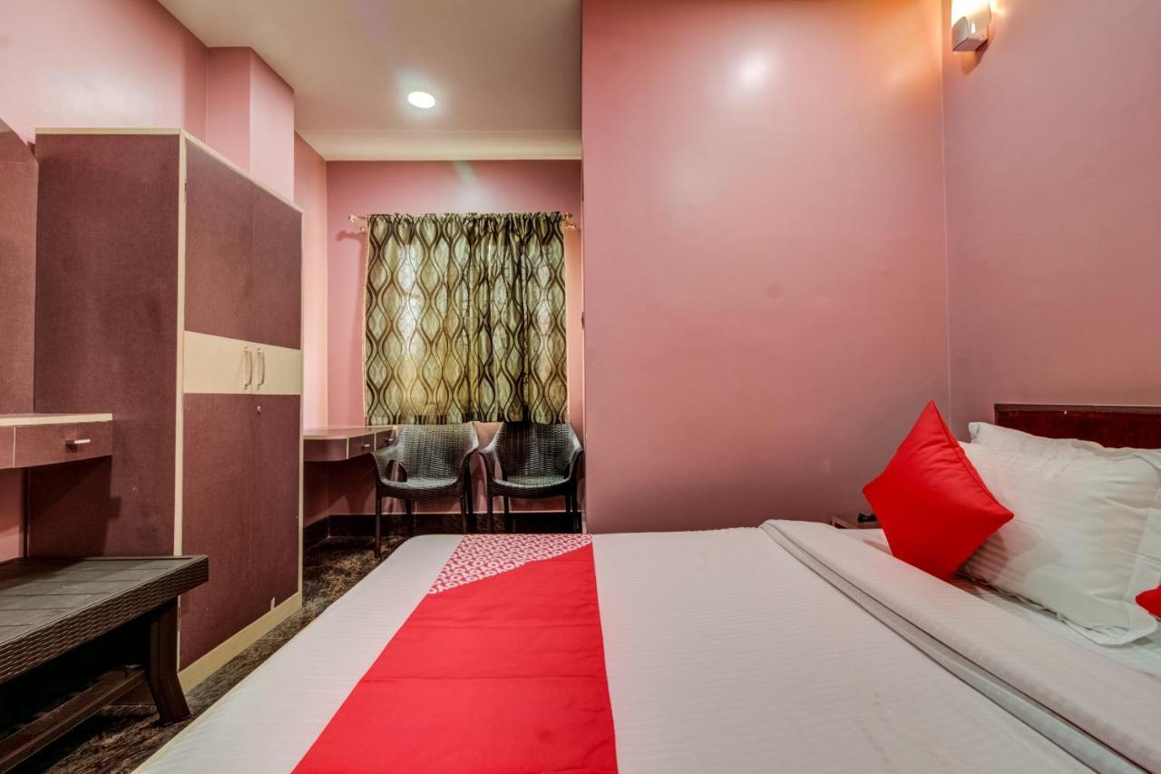 Oyo 16871 Anant Home Stay Shillong Dış mekan fotoğraf