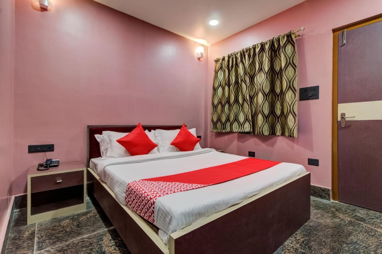 Oyo 16871 Anant Home Stay Shillong Dış mekan fotoğraf