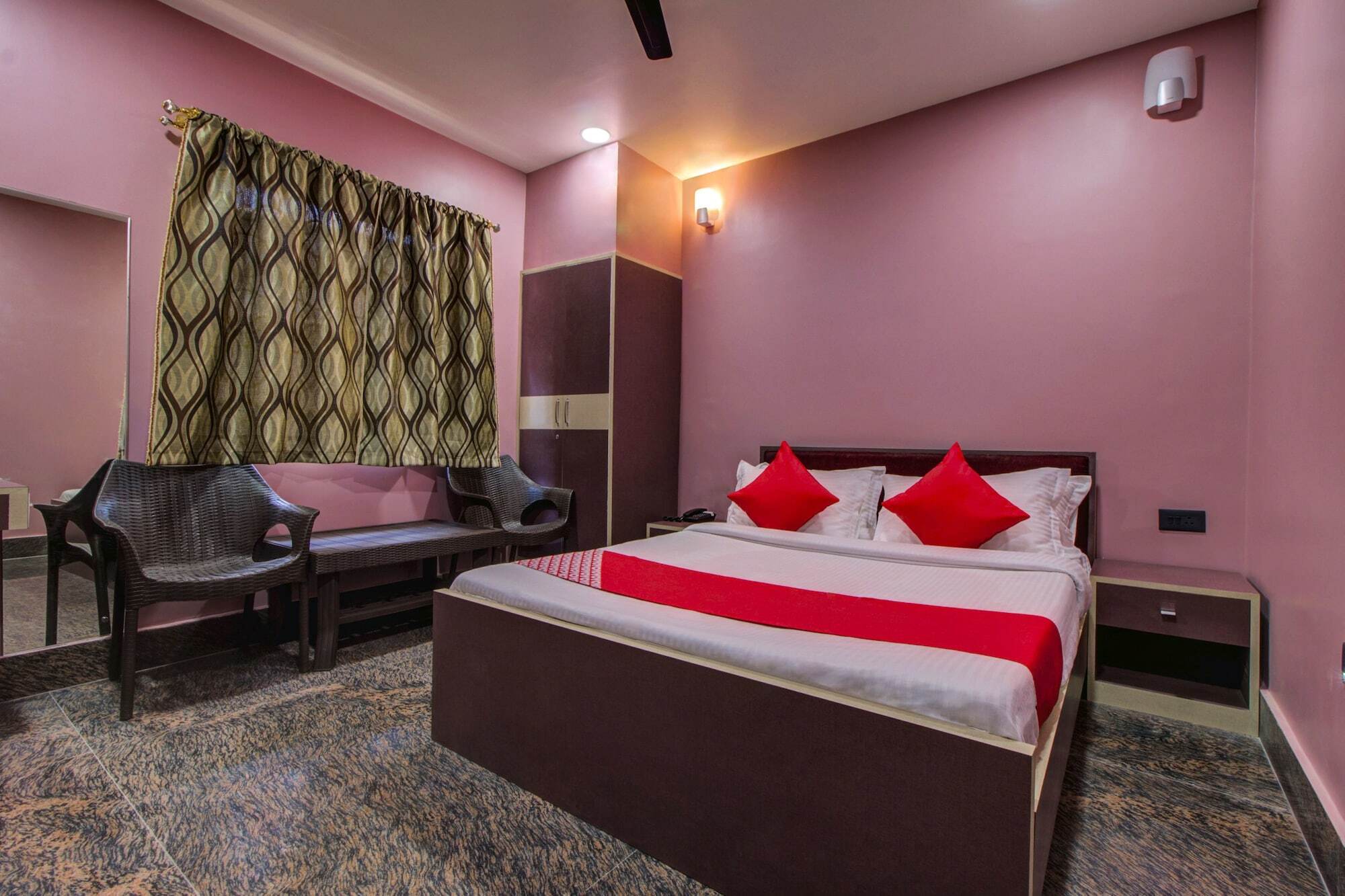Oyo 16871 Anant Home Stay Shillong Dış mekan fotoğraf